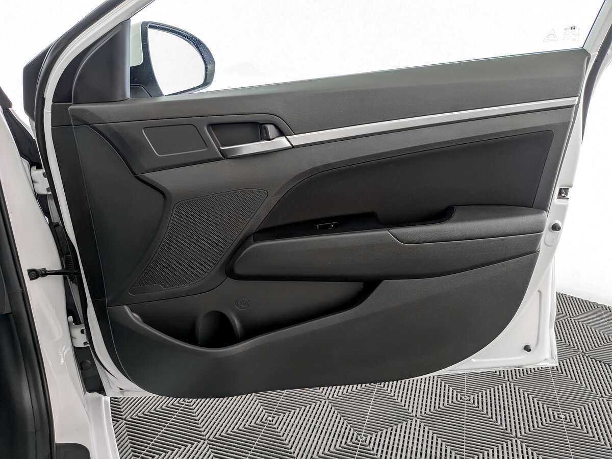 Б/У Хендай Елантра 2020 года. Фото: #19