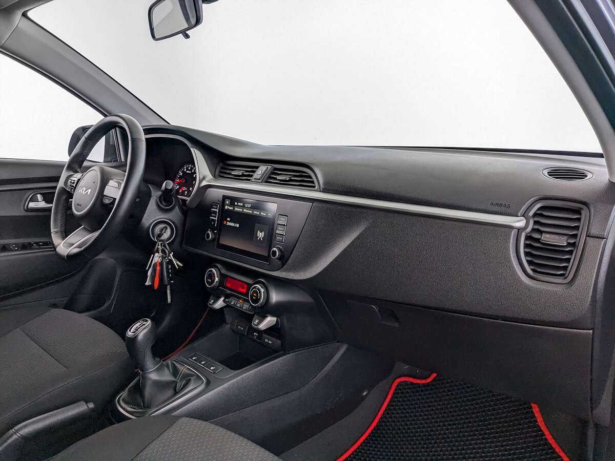 Б/У Киа Рио 2022 года. Фото: #10