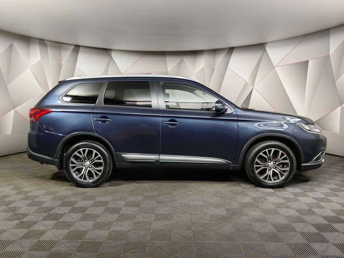 Mitsubishi Outlander 2018 года с пробегом. Фото: #5