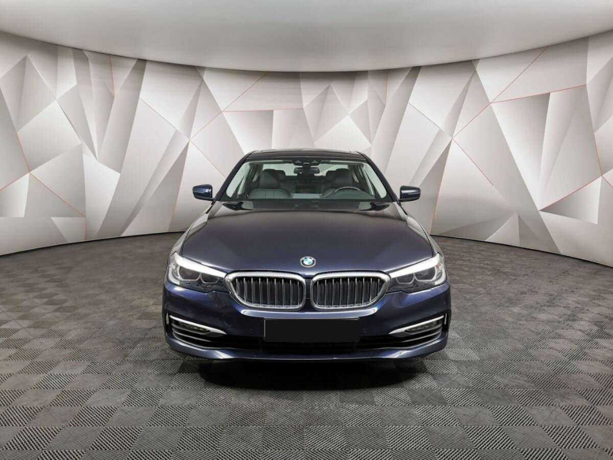 BMW 5 серии 2018 года с пробегом. Фото: #6
