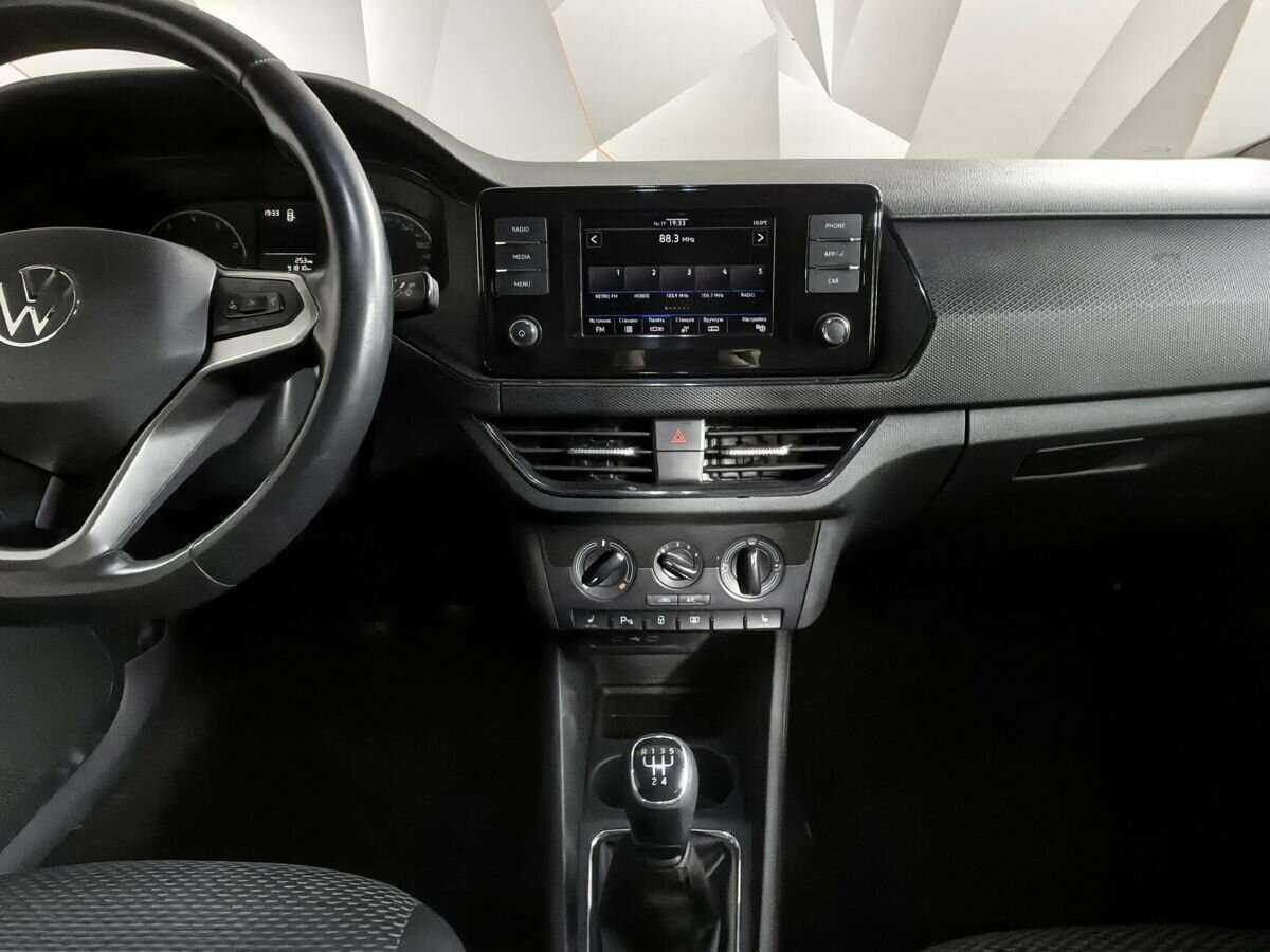 Б/У Фольксваген Поло 2020 года. Фото: #10