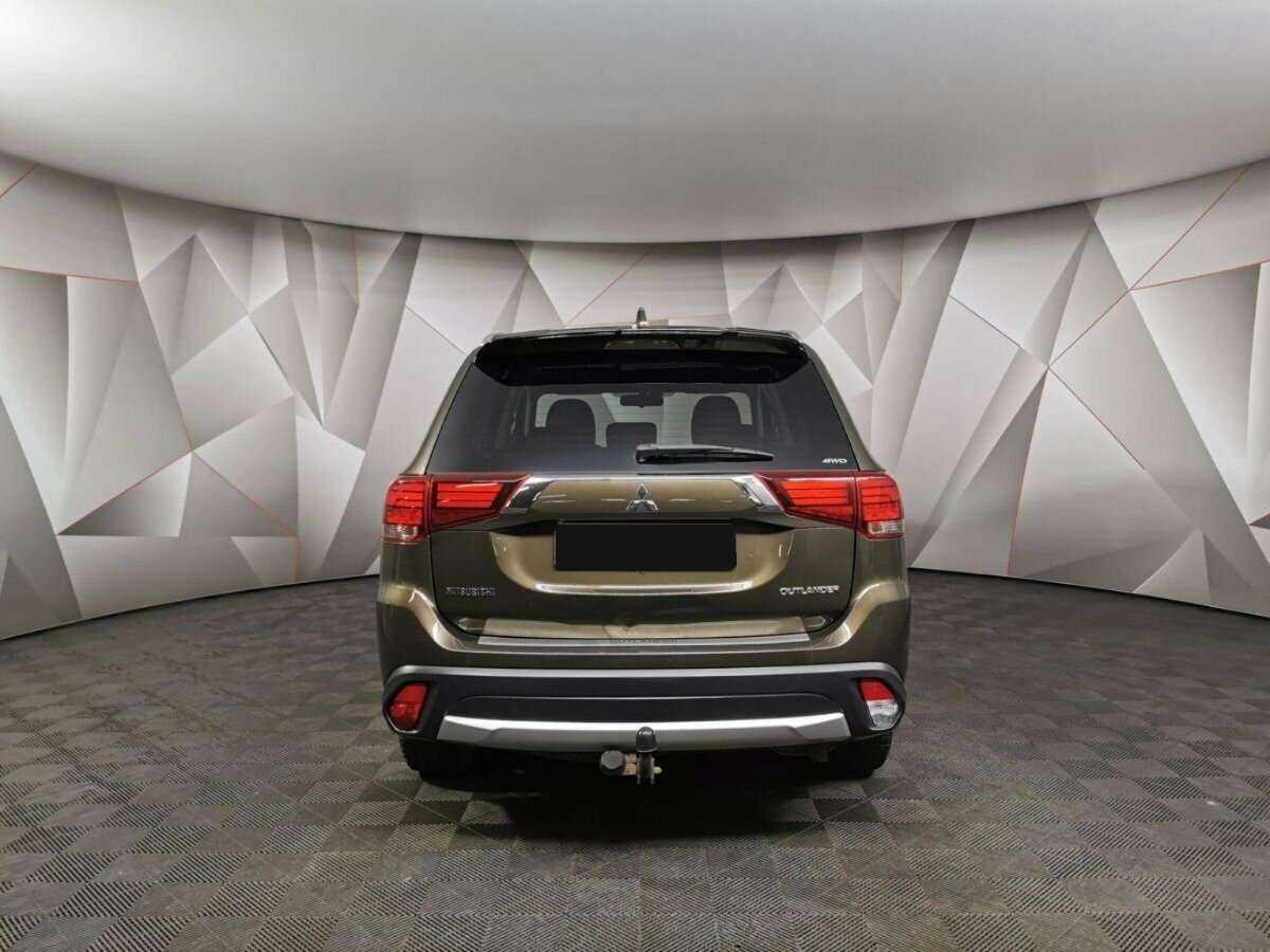Mitsubishi Outlander 2018 года с пробегом. Фото: #7