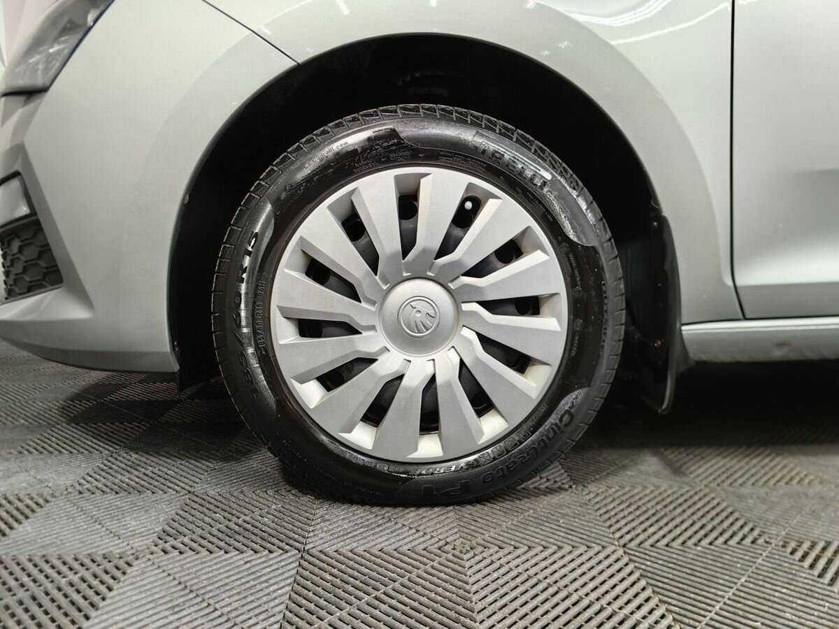 Б/У Шкода Рапид 2021 года. Фото: #14