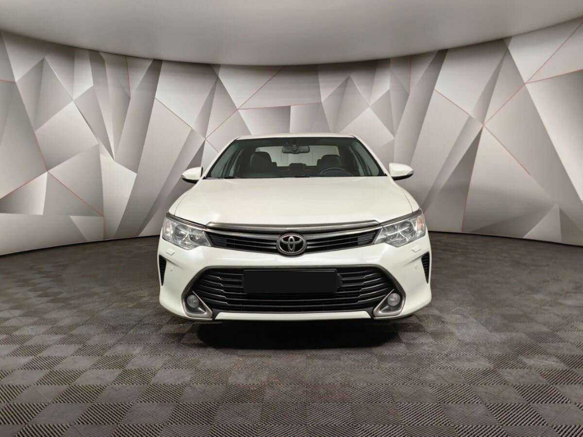Toyota Camry 2017 года с пробегом. Фото: #6