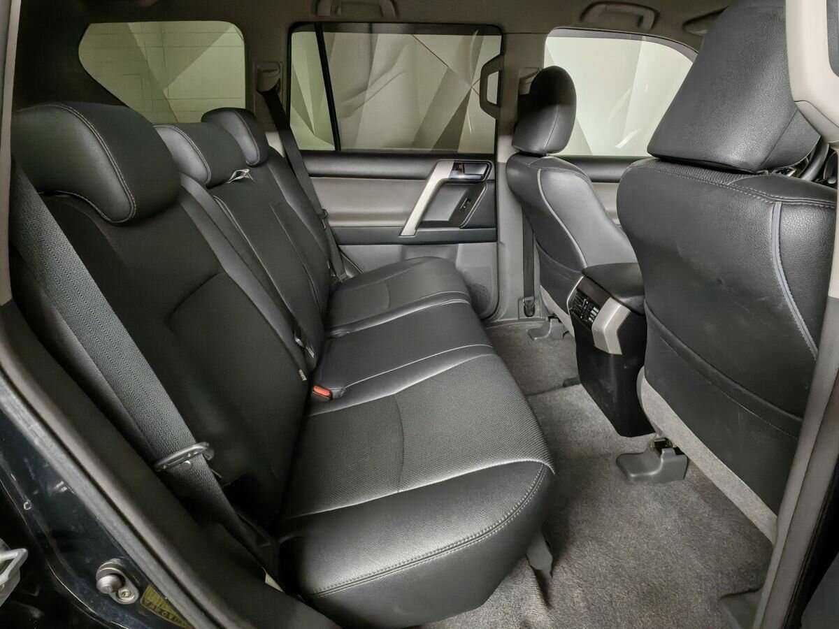 Toyota Land Cruiser Prado 2012 года с пробегом. Фото: #11