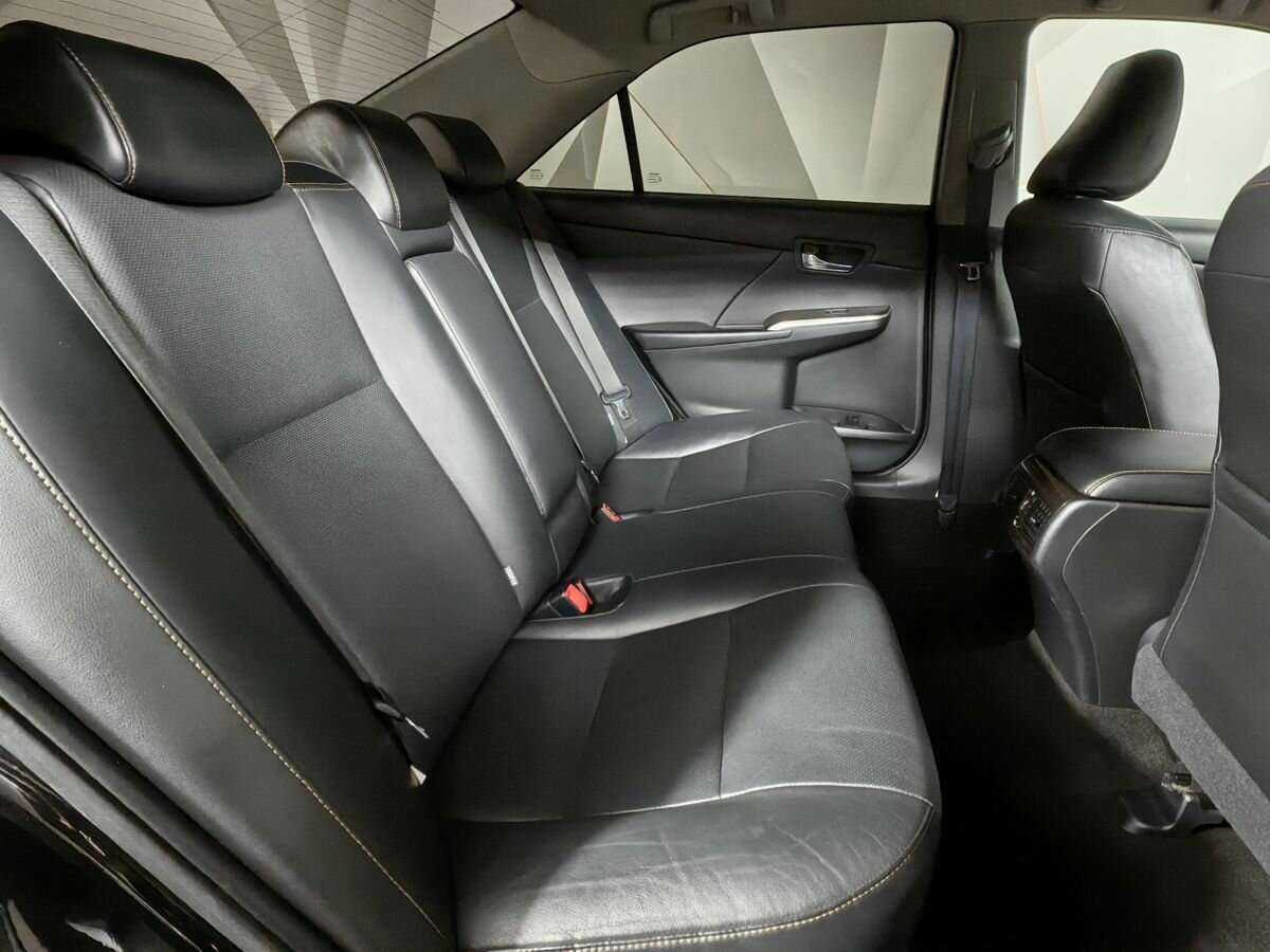 Б/У Тойота Камри 2017 года. Фото: #11