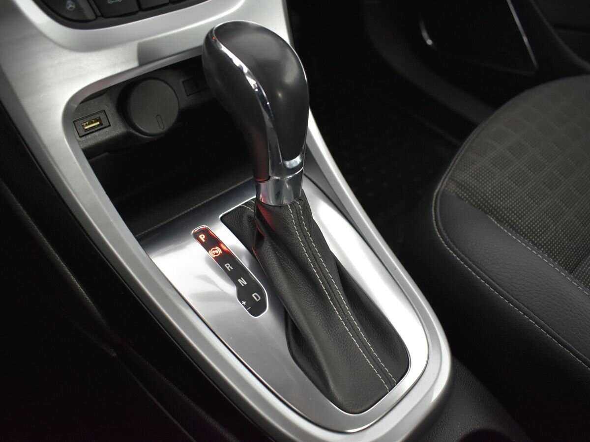 Б/У Опель Астра 2013 года. Фото: #12