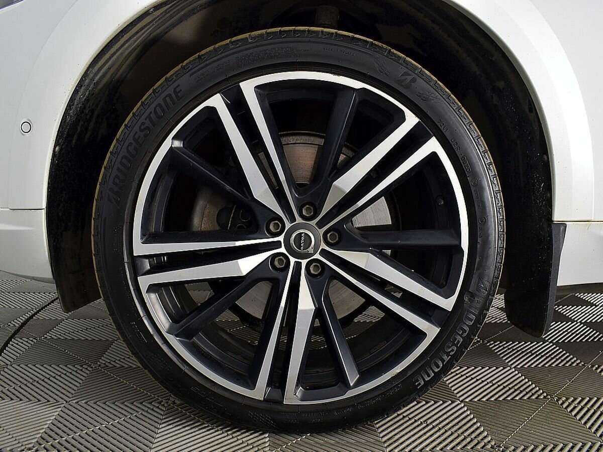 Volvo XC60 2018 года с пробегом. Фото: #7