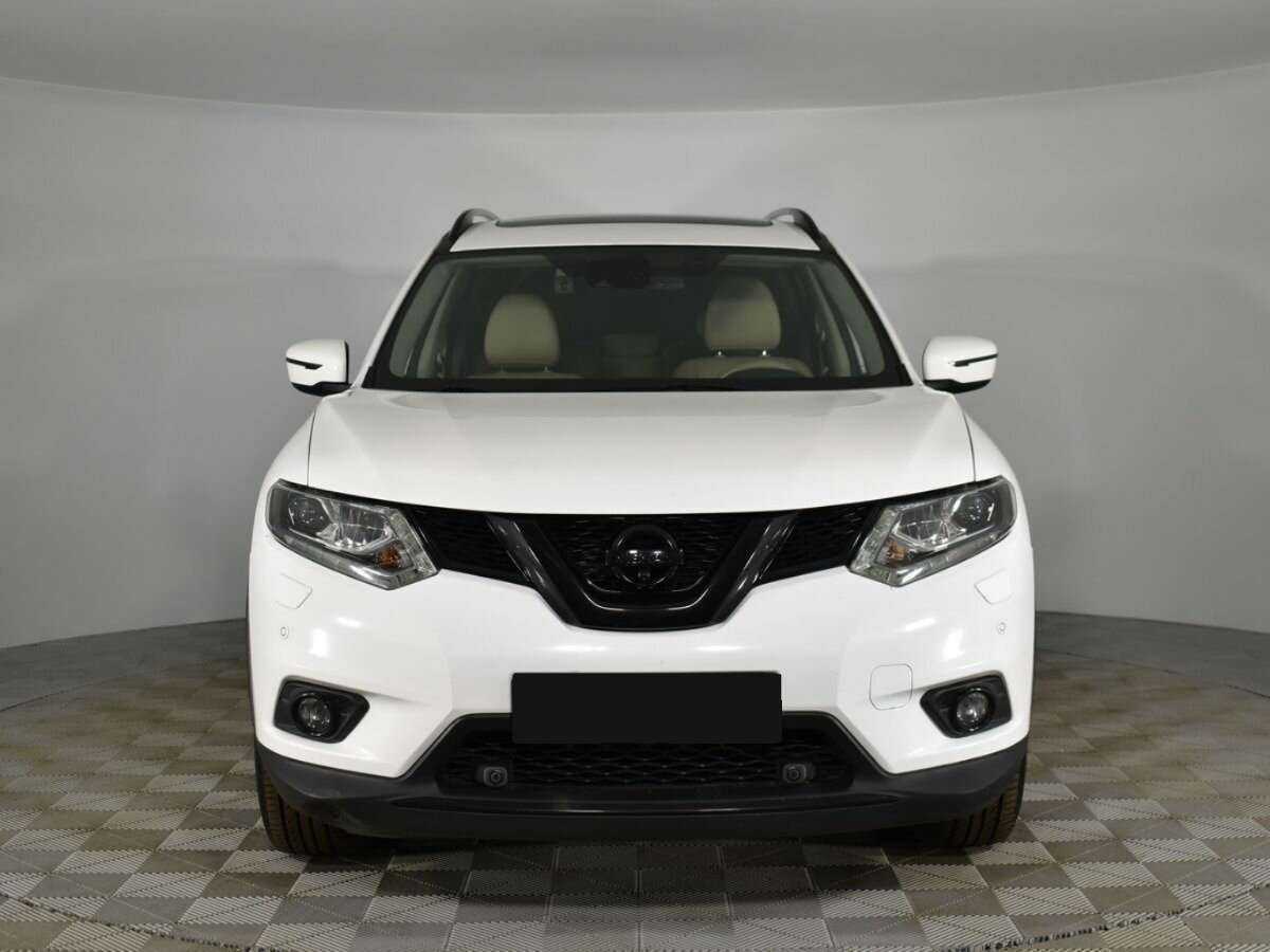 Б/У Ниссан Икс-Трейл 2016 года. Фото: #2