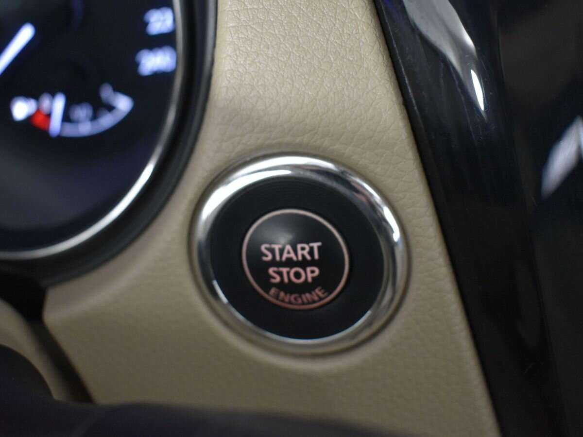 Б/У Ниссан Икс-Трейл 2016 года. Фото: #14