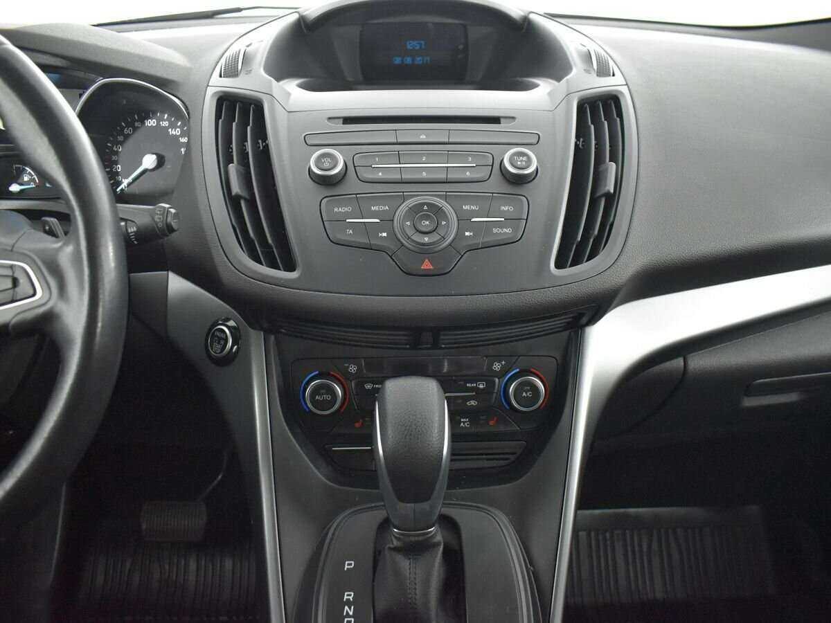 Б/У Форд Куга 2017 года. Фото: #12