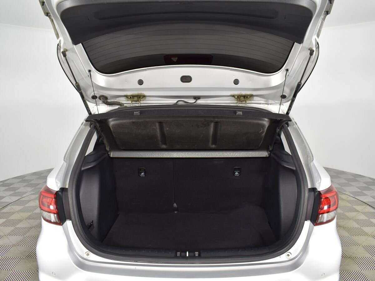 Б/У Киа Рио 2018 года. Фото: #18