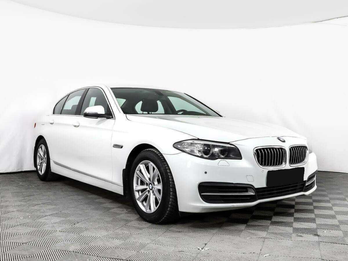 BMW 5 серии 2015 года с пробегом. Фото: #2