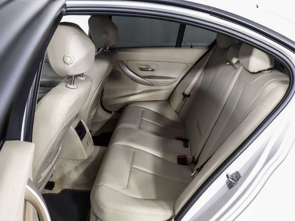 BMW 3 серии 2013 года с пробегом. Фото: #12