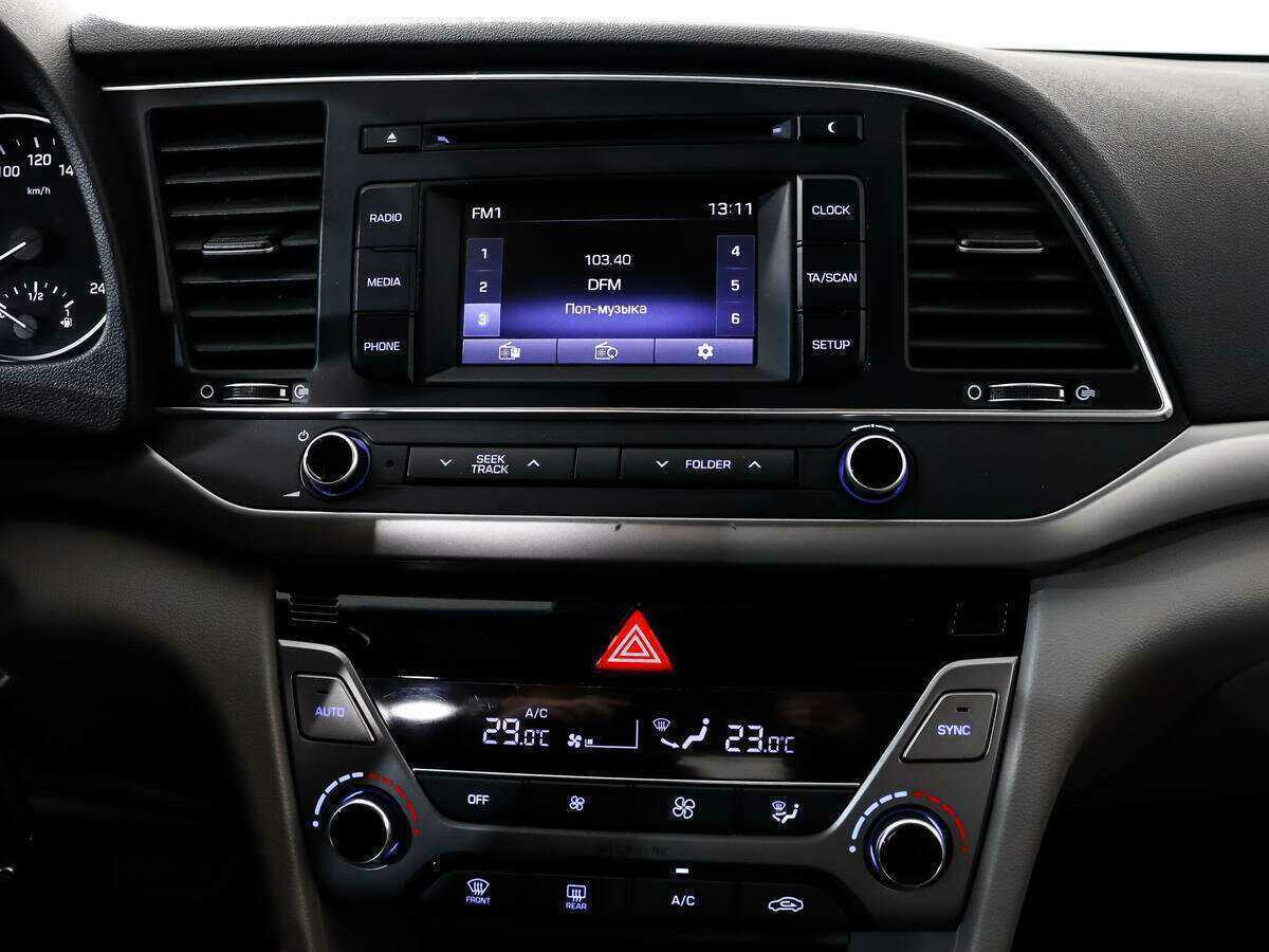 Б/У Хендай Елантра 2017 года. Фото: #12