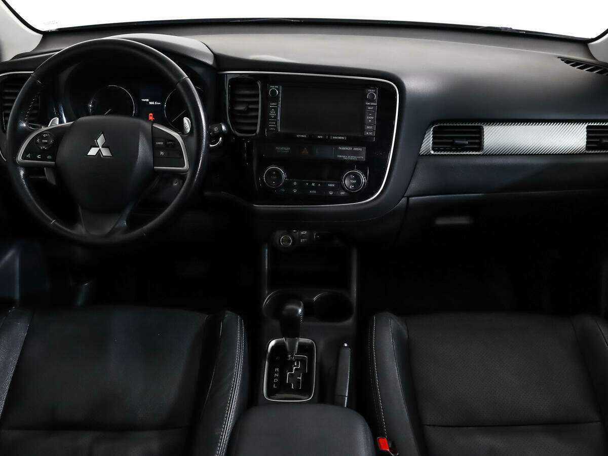 Mitsubishi Outlander 2014 года с пробегом. Фото: #9