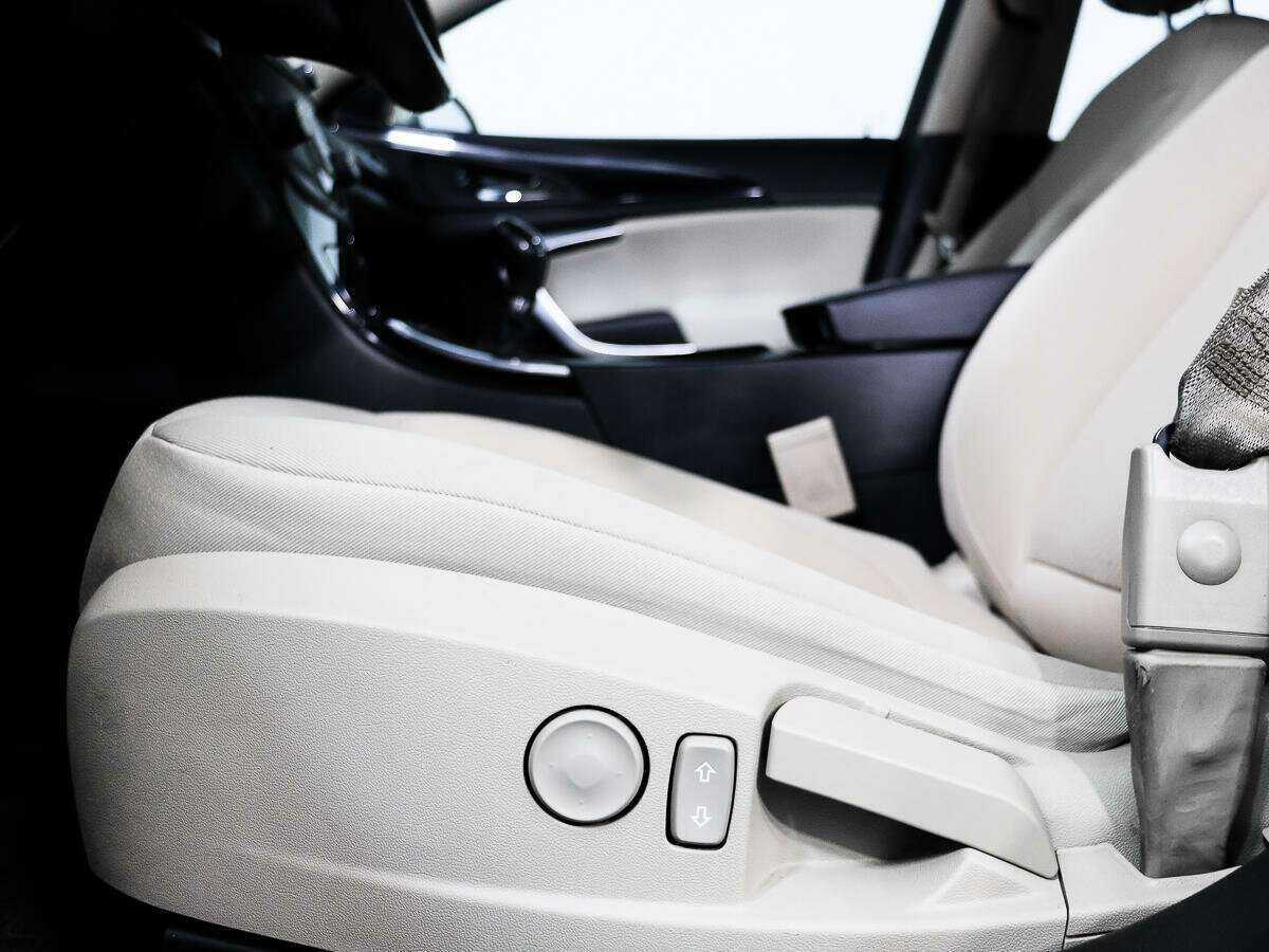 Б/У Опель Инсигния 2014 года. Фото: #9