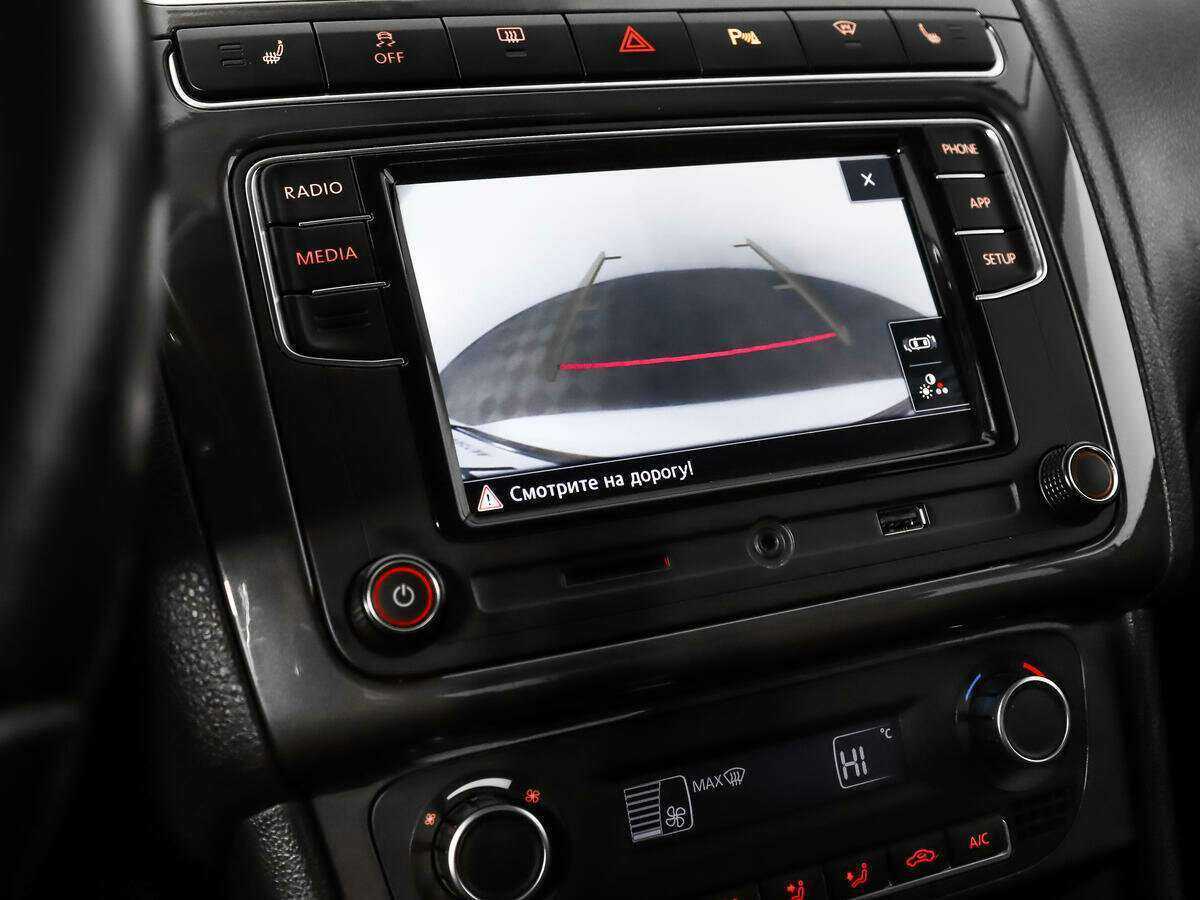 Б/У Фольксваген Поло 2018 года. Фото: #13