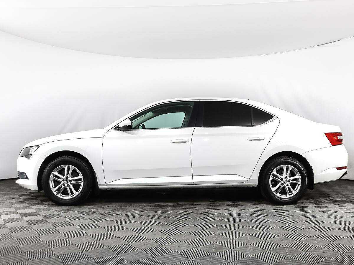 Б/У Шкода Суперб 2016 года. Фото: #7