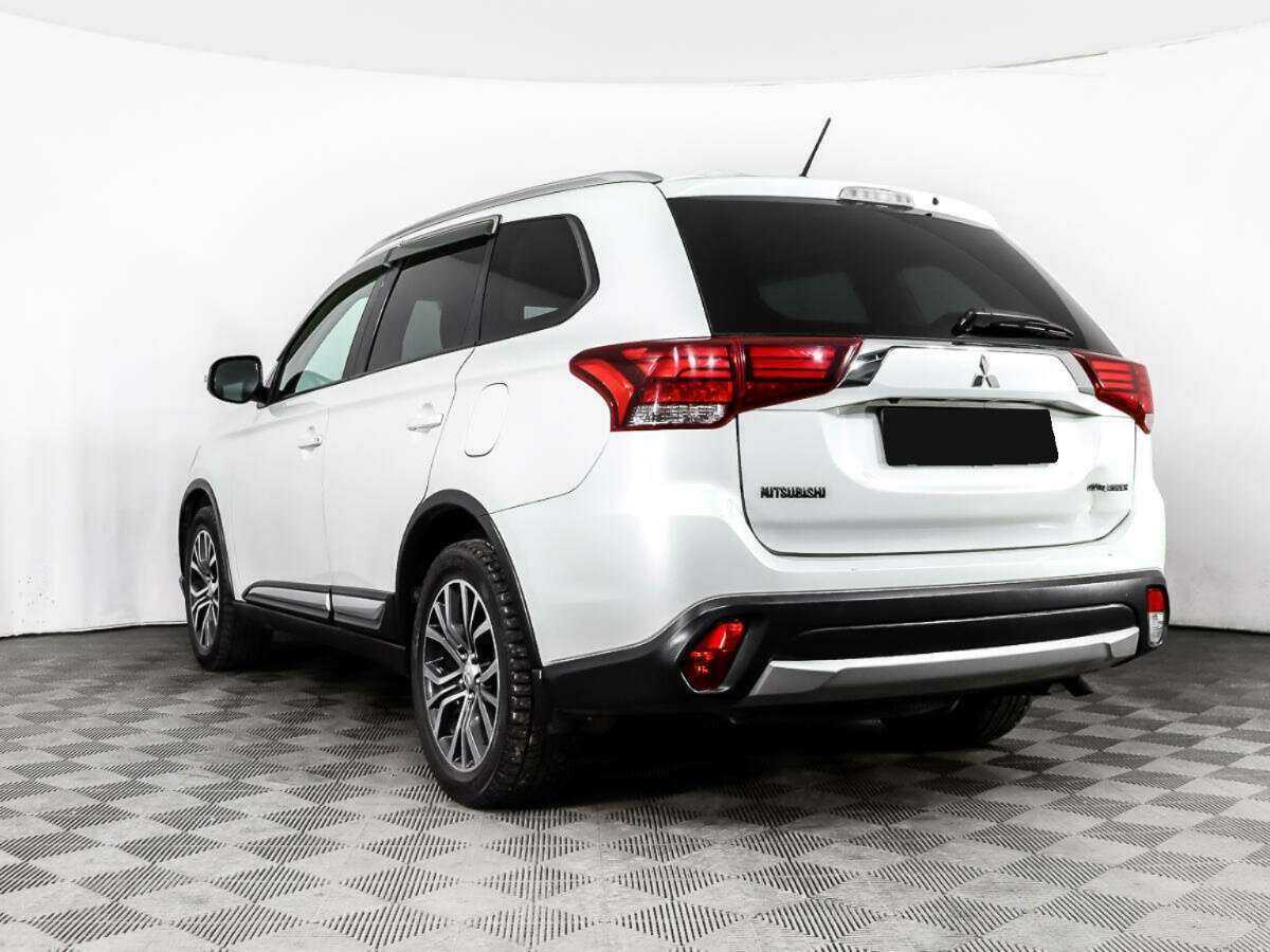 Mitsubishi Outlander 2016 года с пробегом. Фото: #6