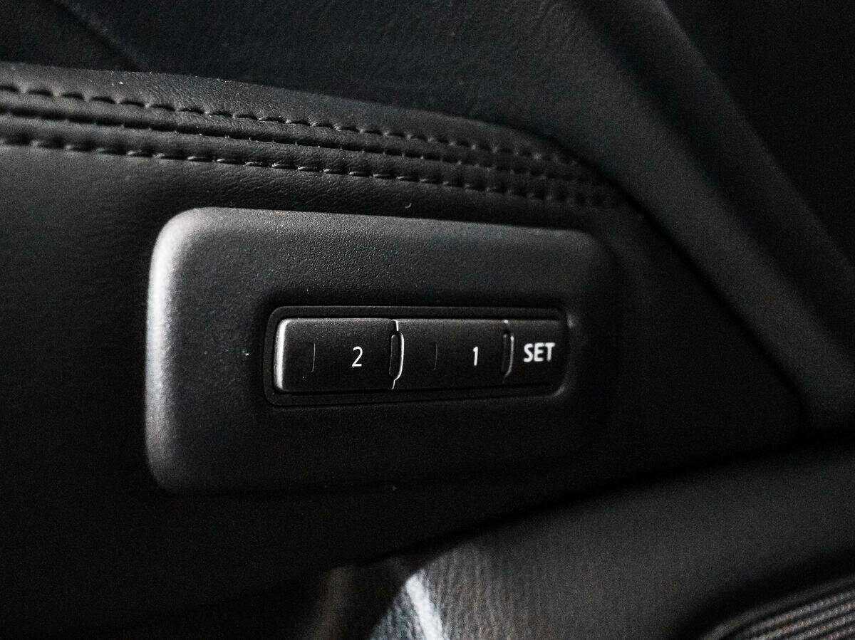 Infiniti JX 2013 года с пробегом. Фото: #9