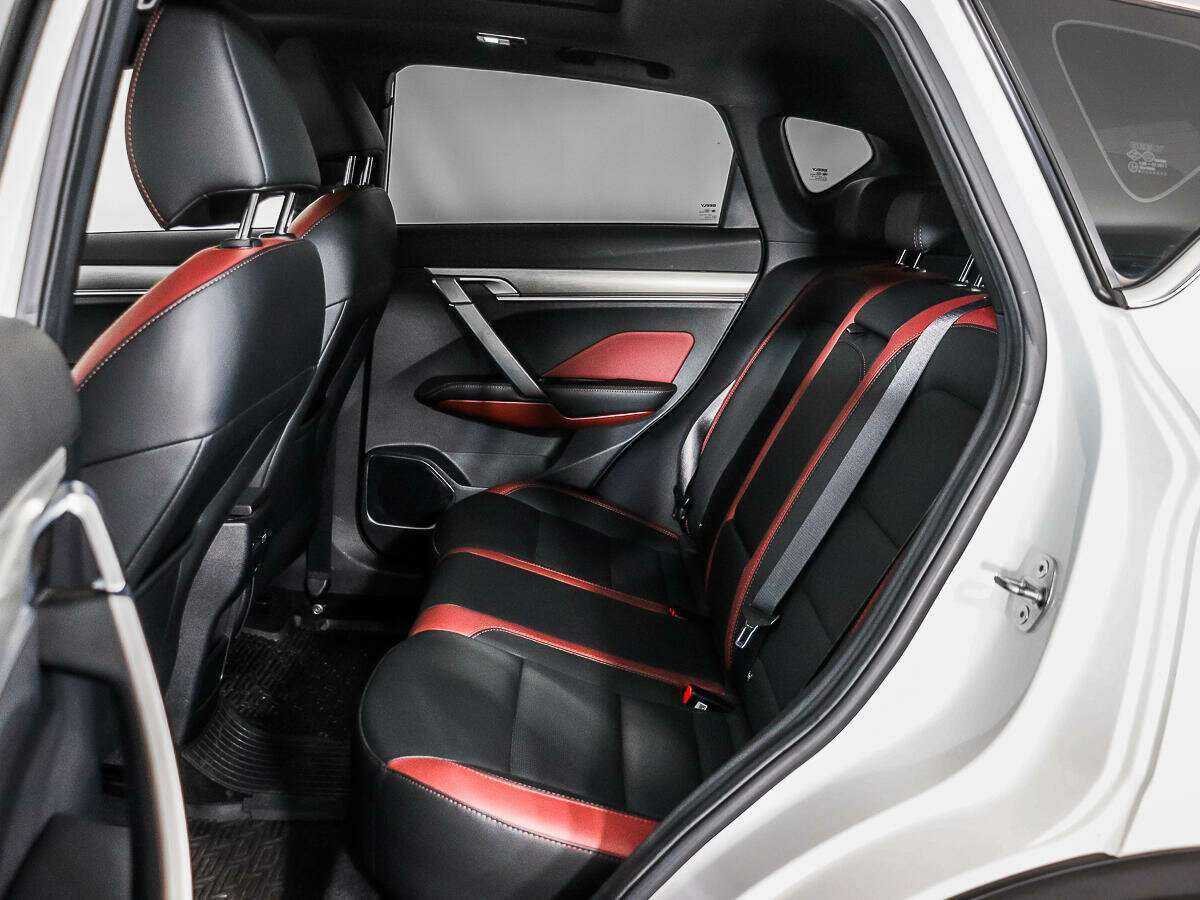 Б/У Джили Кулрэй 2021 года. Фото: #11