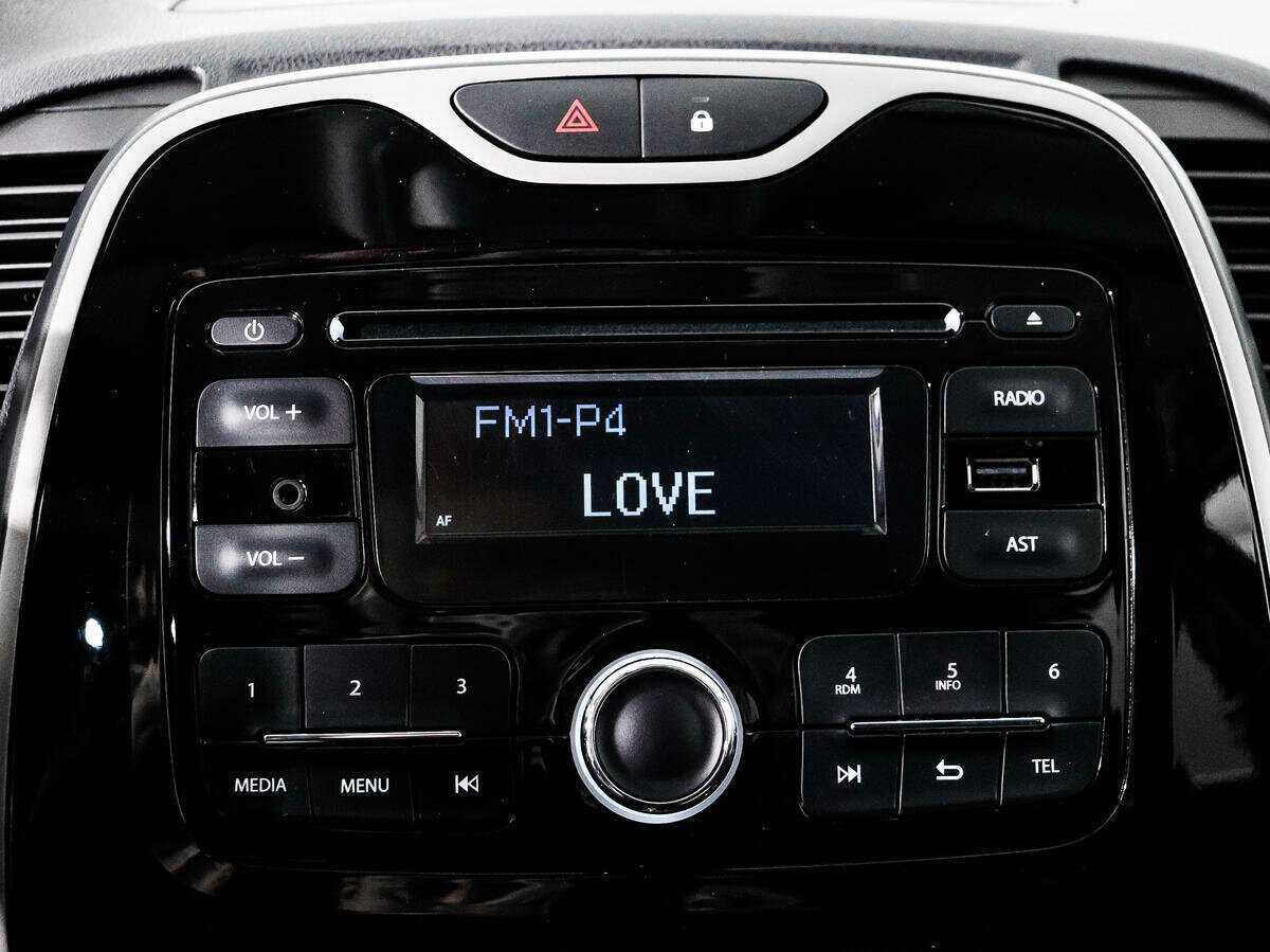 Б/У Рено Каптюр 2016 года. Фото: #11