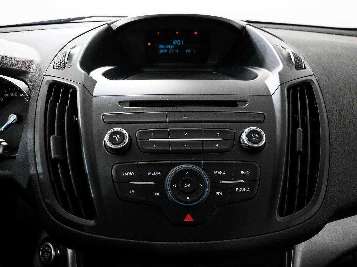 Б/У Форд Куга 2017 года. Фото: #13