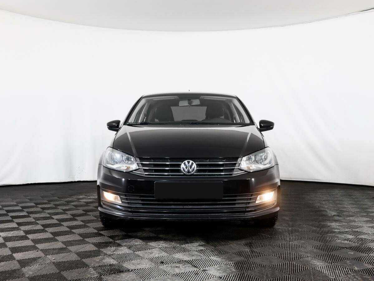 Б/У Фольксваген Поло 2016 года. Фото: #1