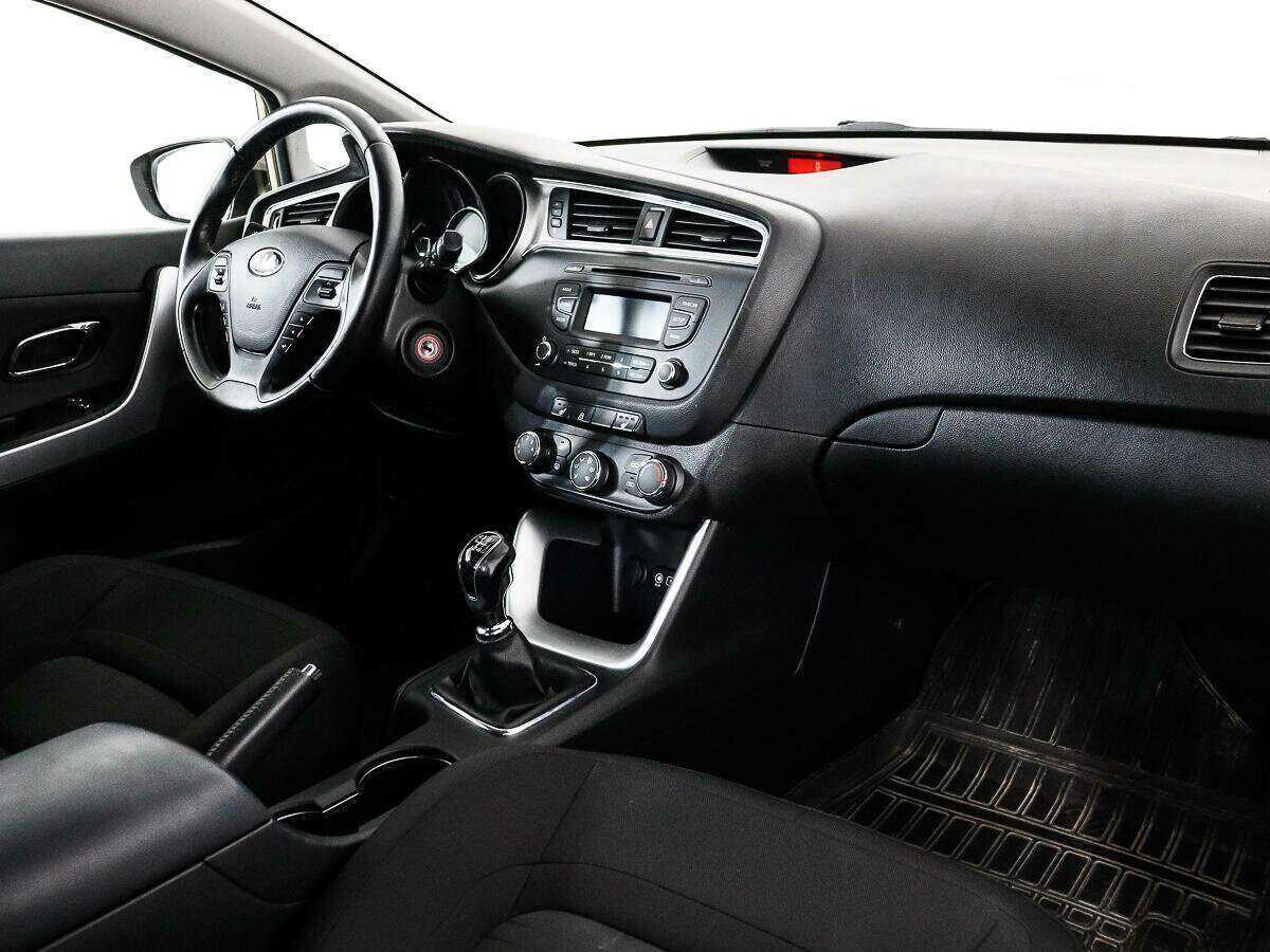 Б/У Киа Сид 2015 года. Фото: #8