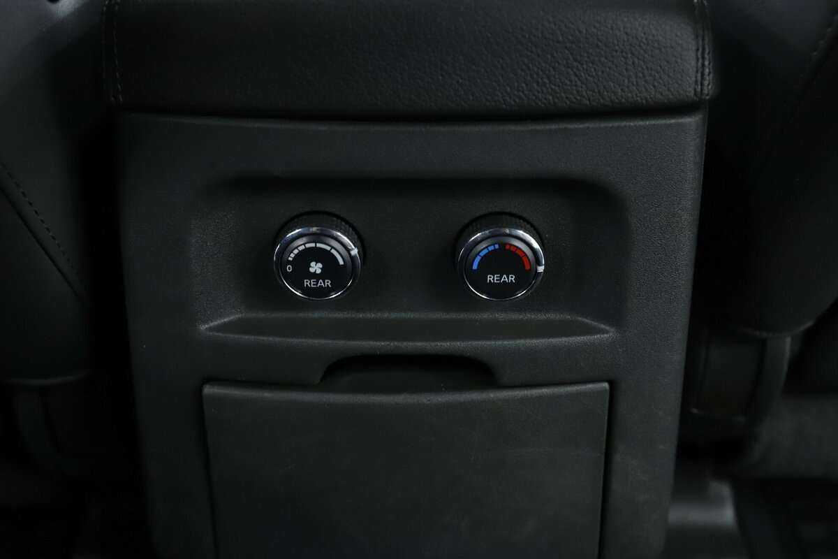 Б/У Ниссан Патфайндер 2014 года. Фото: #21