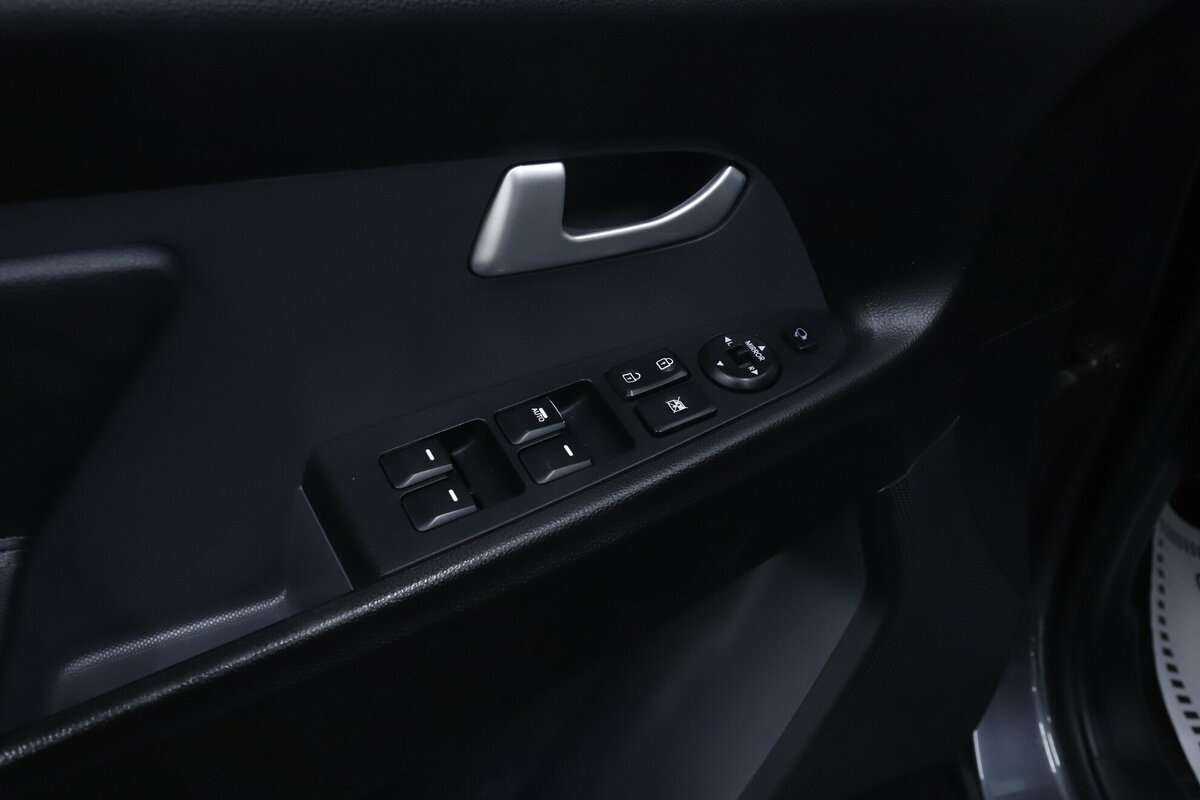 Б/У Киа Спортейдж 2013 года. Фото: #10