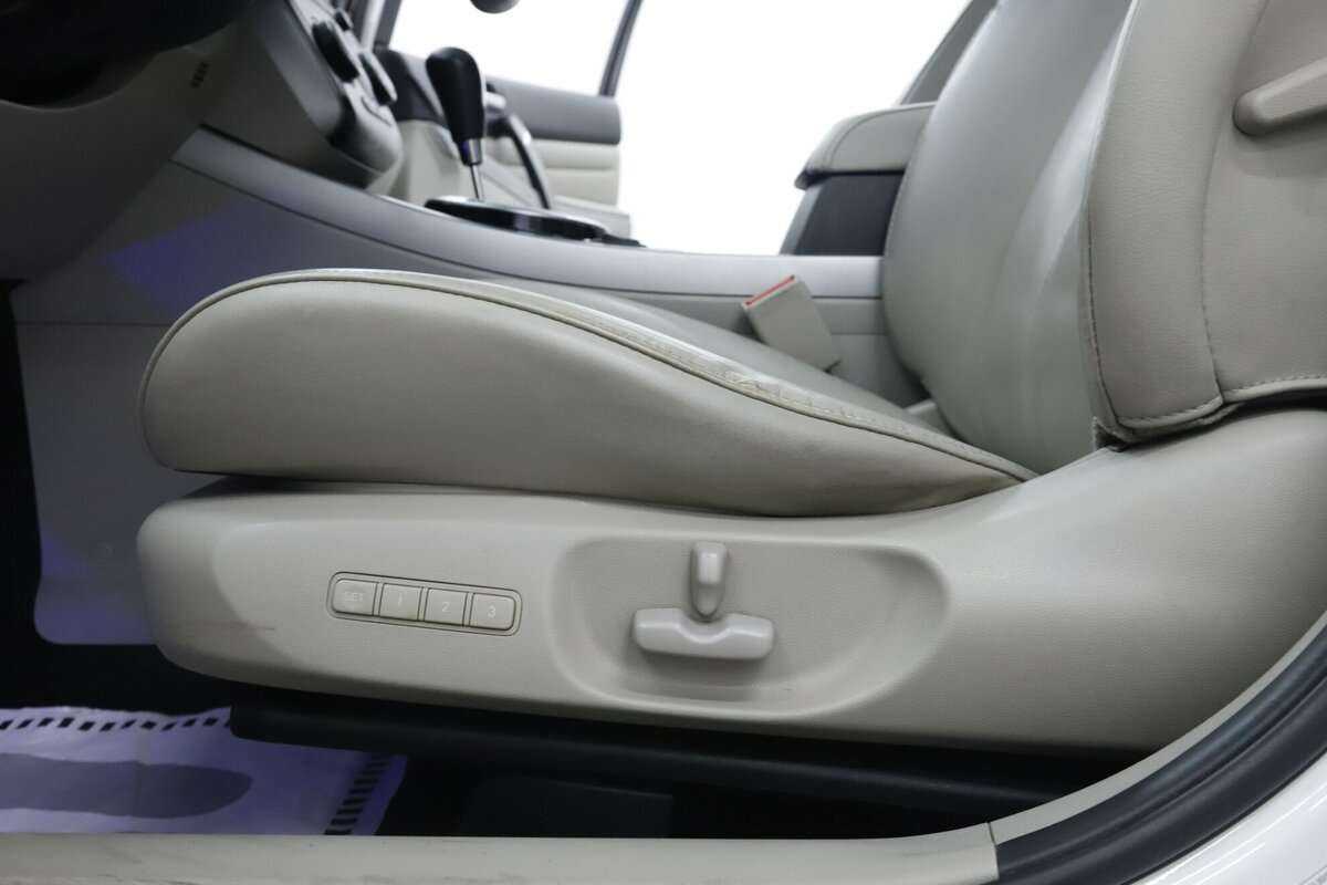 Б/У Мазда Ц-Икс-7 2012 года. Фото: #7