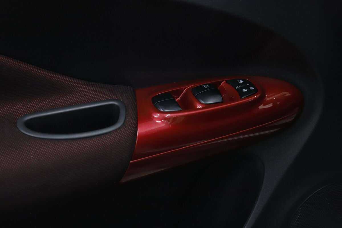 Б/У Ниссан Жук 2014 года. Фото: #9