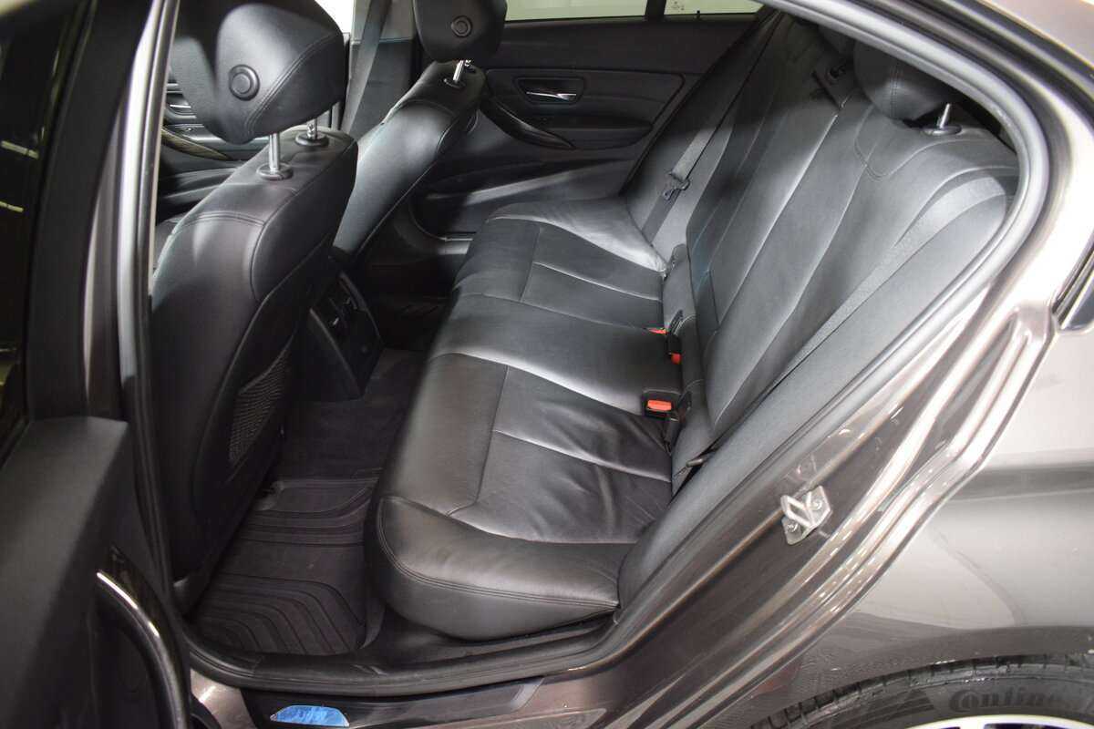 BMW 3 серии 2012 года с пробегом. Фото: #12