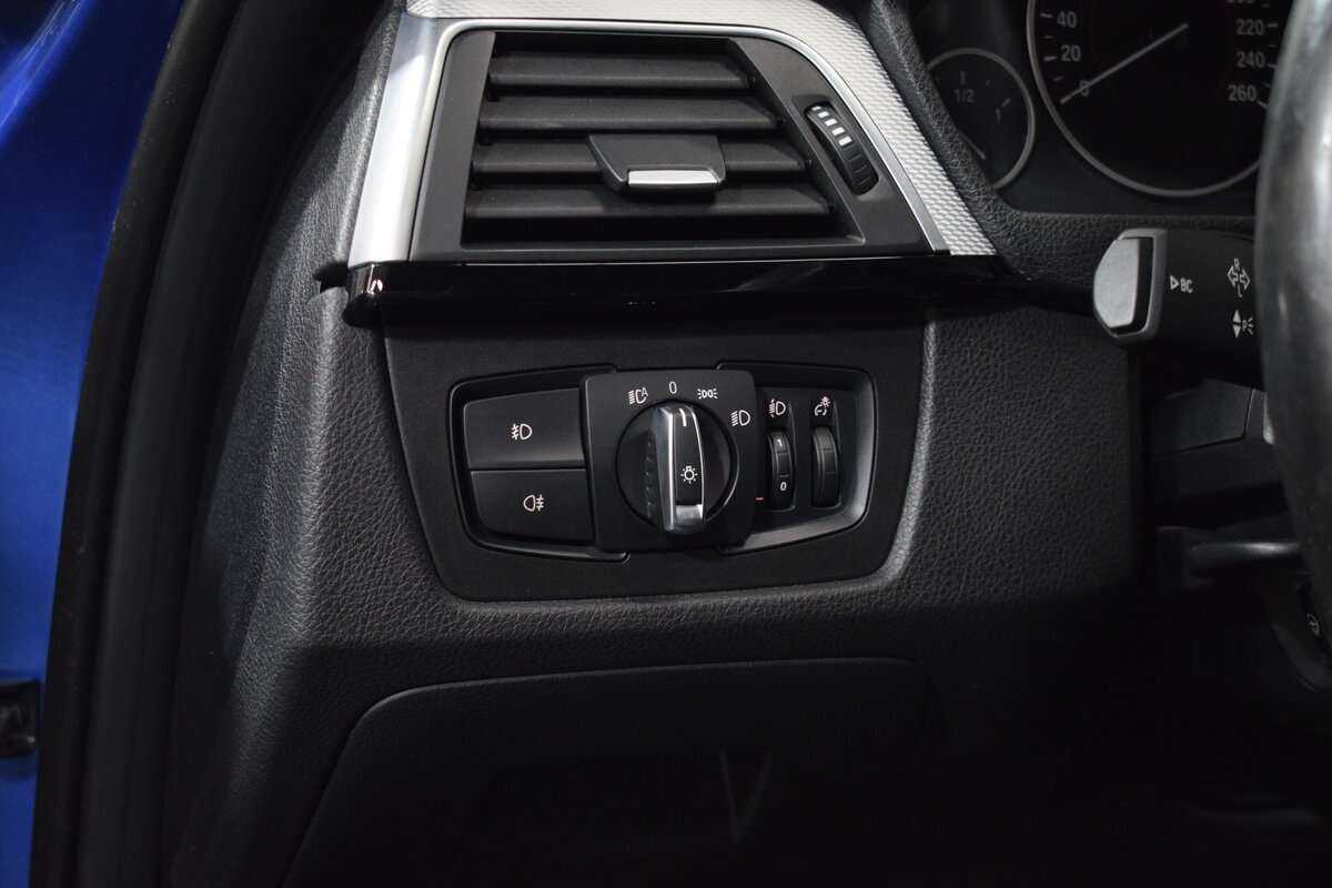 BMW 3 серии 2018 года с пробегом. Фото: #11