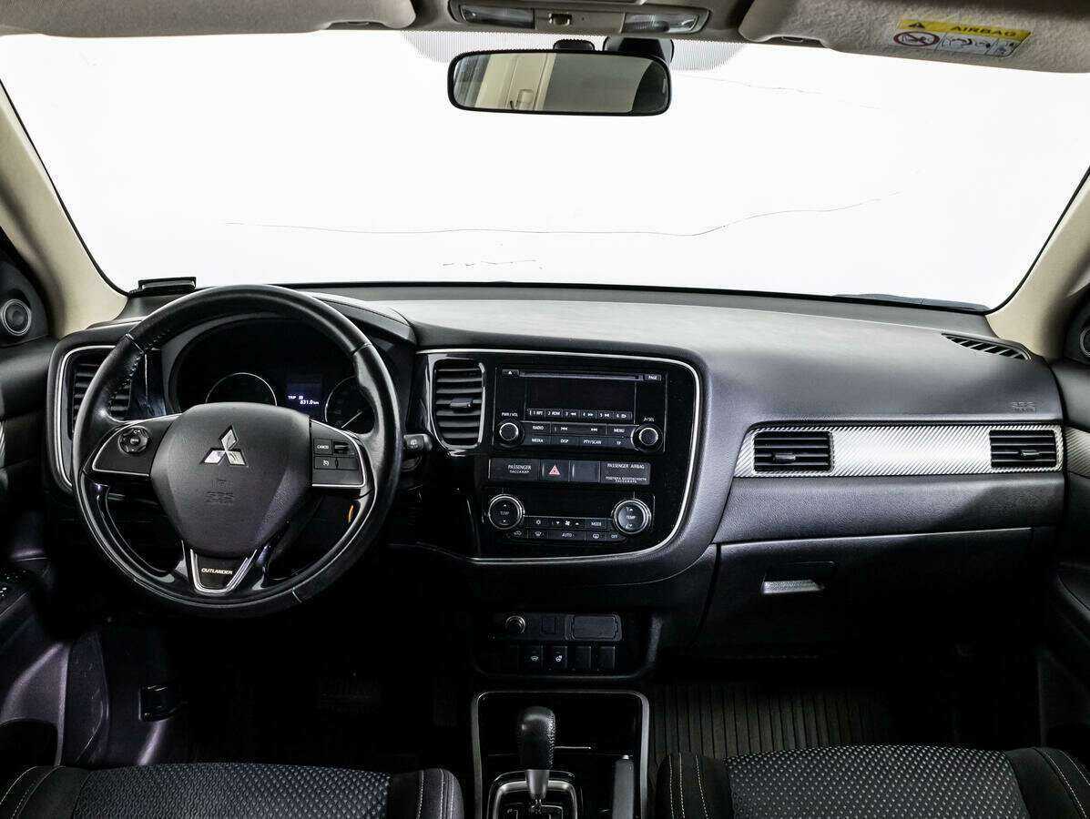 Mitsubishi Outlander 2017 года с пробегом. Фото: #10