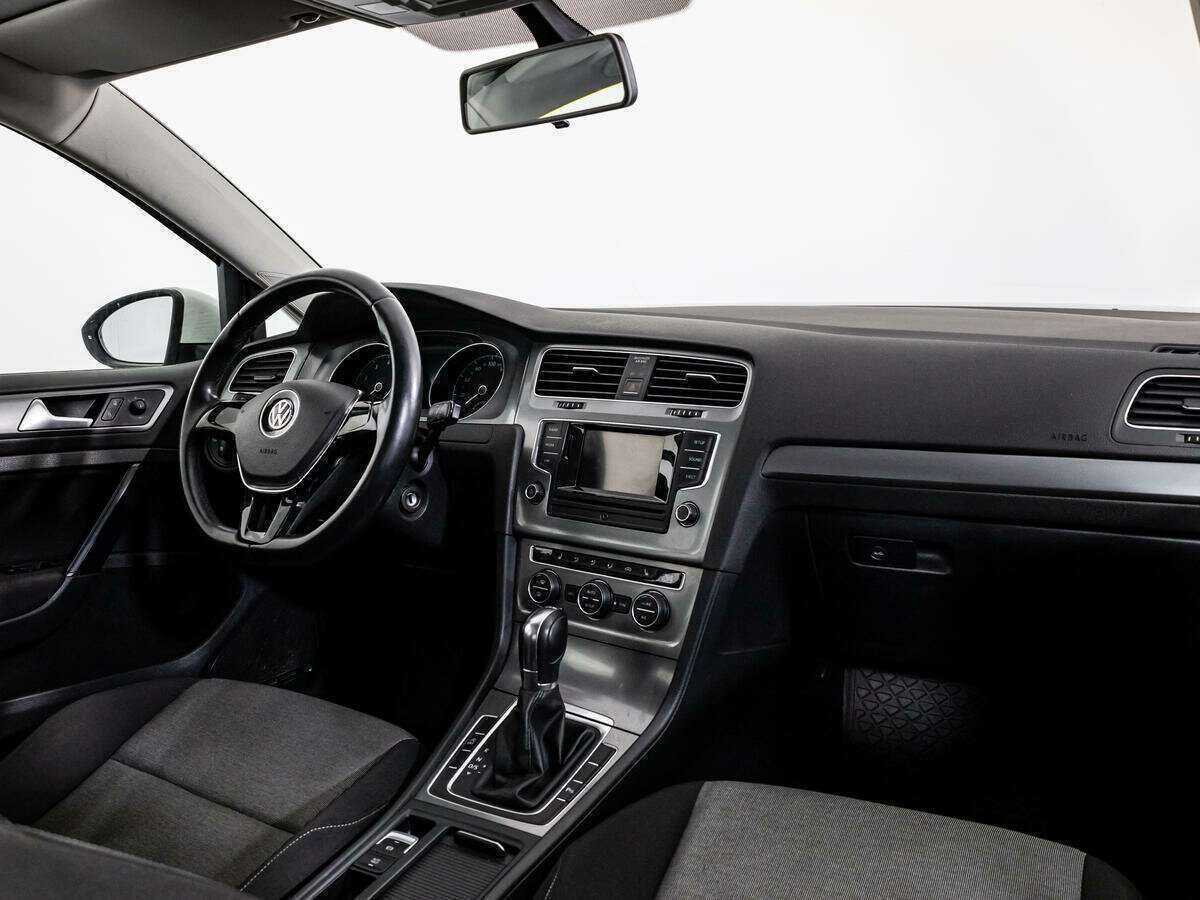 Б/У Фольксваген Гольф 2013 года. Фото: #8