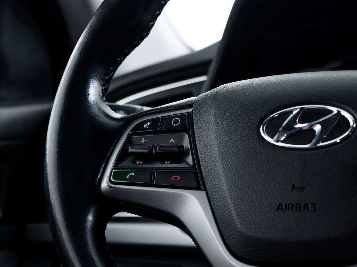 Б/У Хендай Елантра 2017 года. Фото: #12