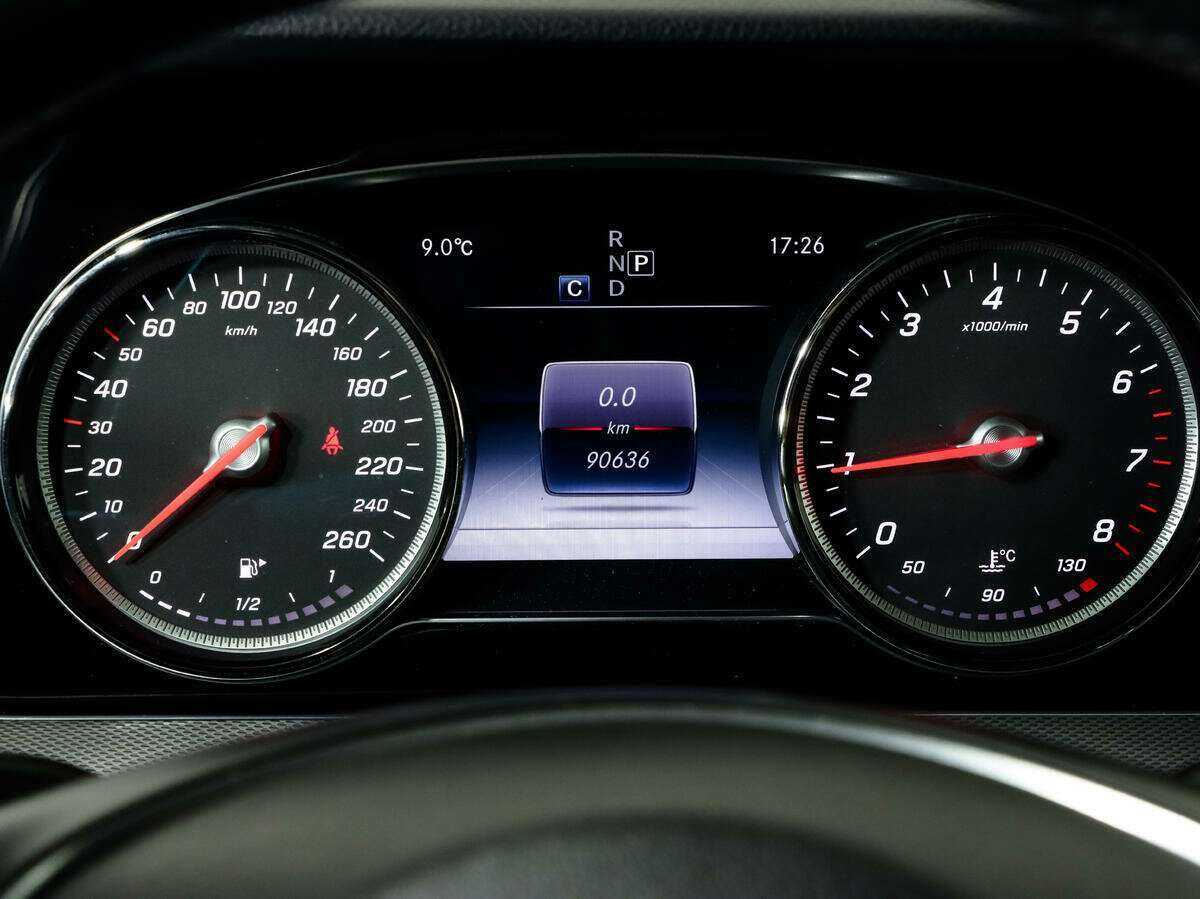 Mercedes-Benz E-Класс 2016 года с пробегом. Фото: #19