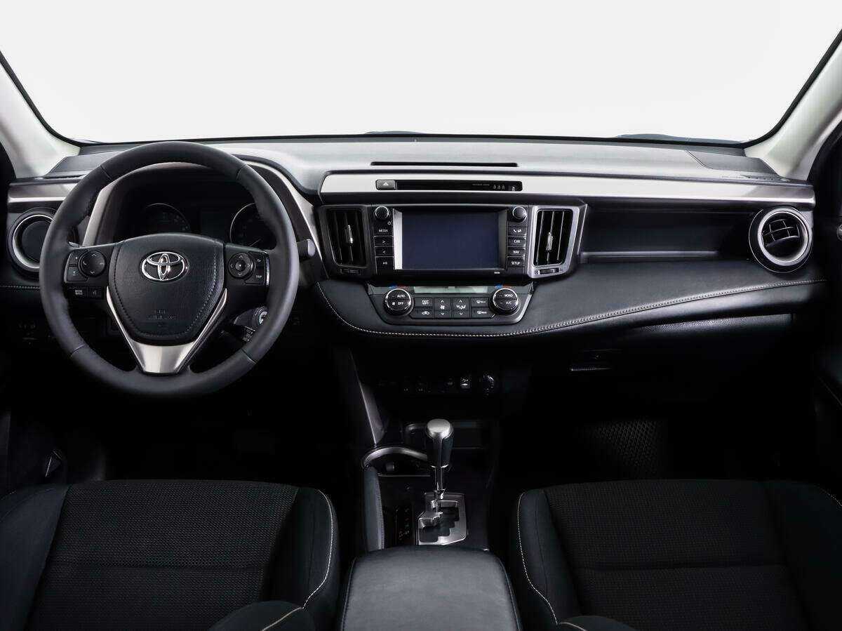 Toyota RAV4 2017 года с пробегом. Фото: #7