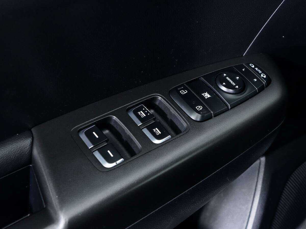 Б/У Киа Спортейдж 2018 года. Фото: #9