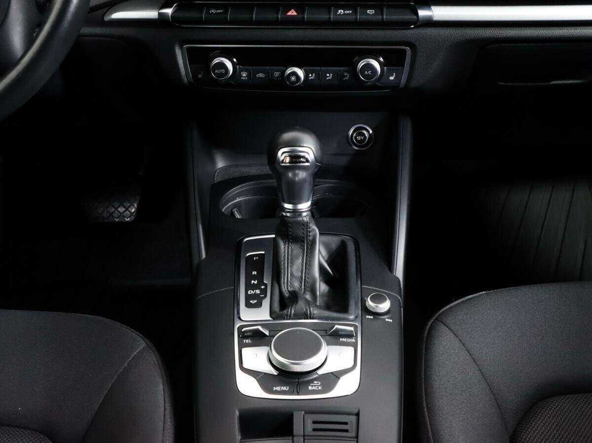 Audi A3 2019 года с пробегом. Фото: #9