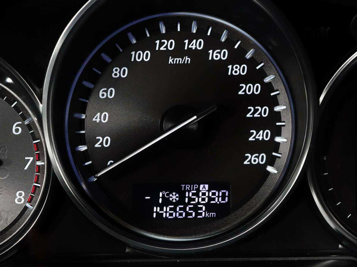 Б/У Мазда Ц-Икс-5 2012 года. Фото: #16