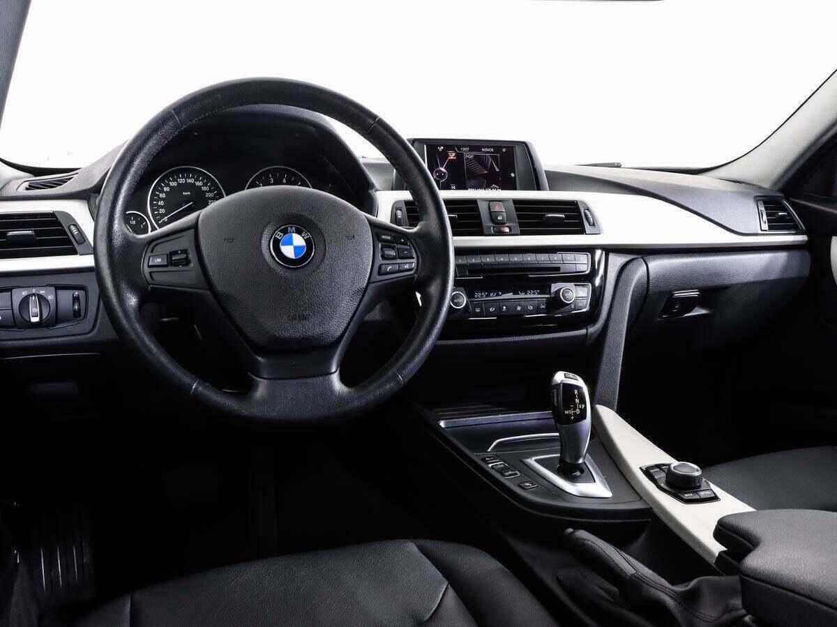 BMW 3 серии 2015 года с пробегом. Фото: #10