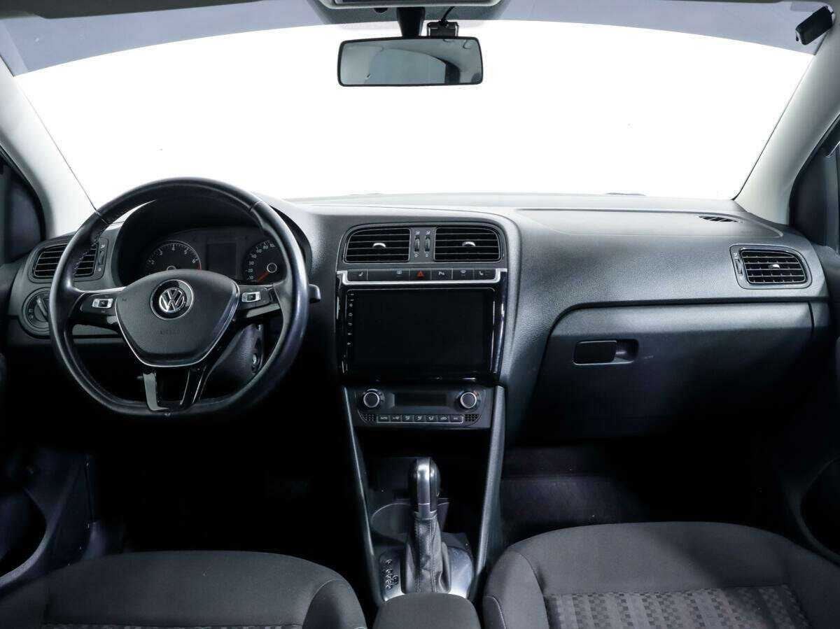 Б/У Фольксваген Поло 2015 года. Фото: #9