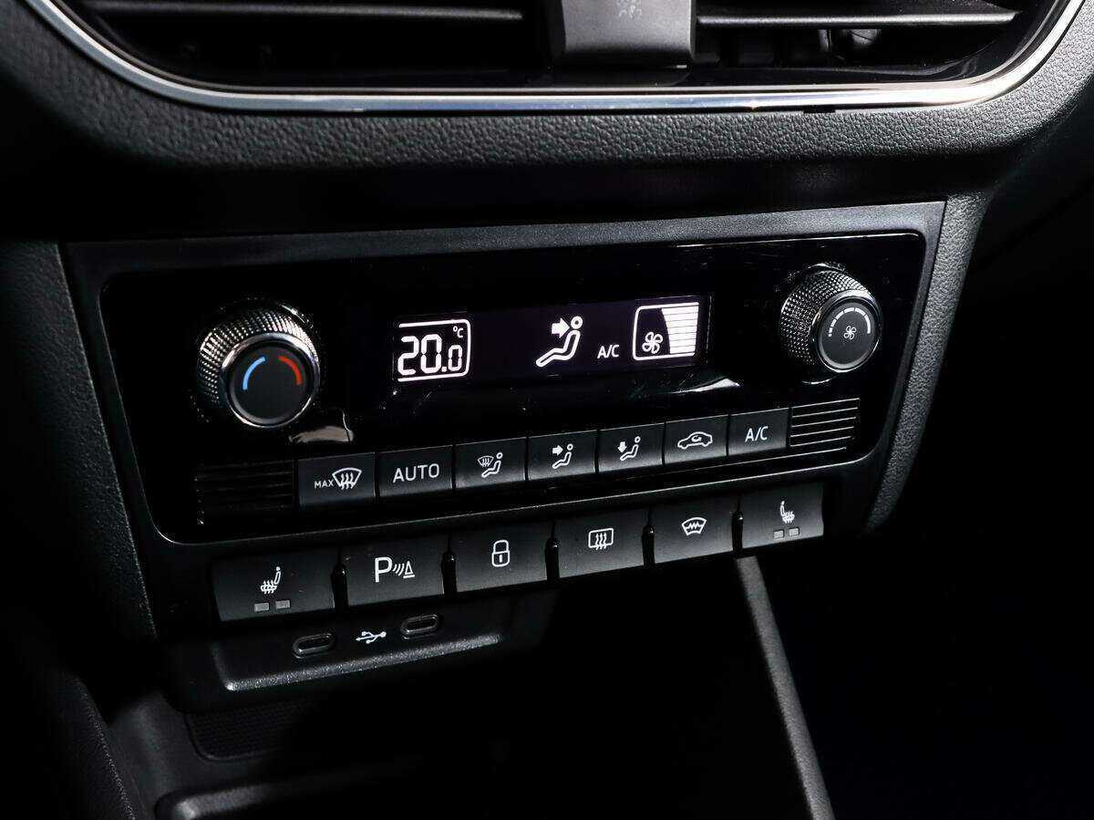 Б/У Шкода Рапид 2020 года. Фото: #15