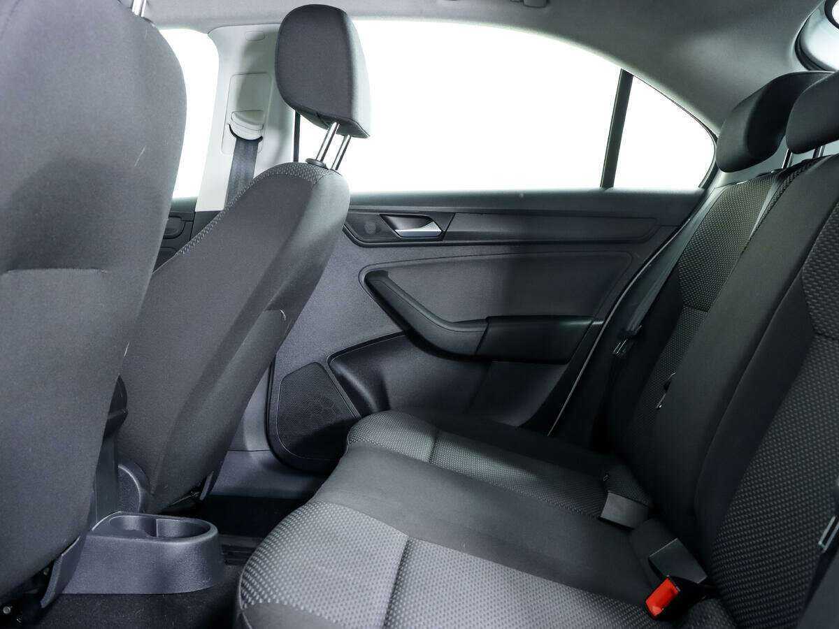 Б/У Фольксваген Поло 2022 года. Фото: #9