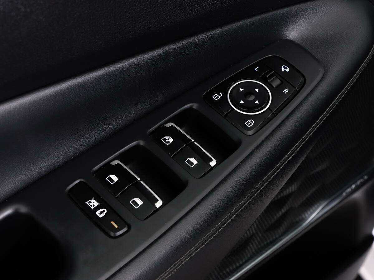 Hyundai Santa Fe 2018 года с пробегом. Фото: #13