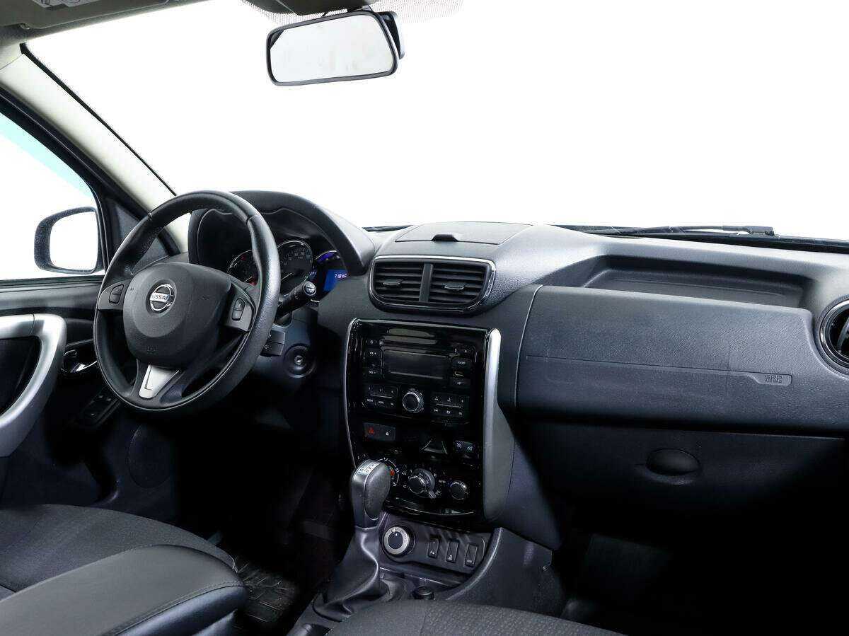 Б/У Ниссан Террано 2017 года. Фото: #8